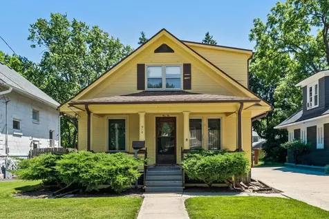 910 Pearl Street Aurora IL 60505
