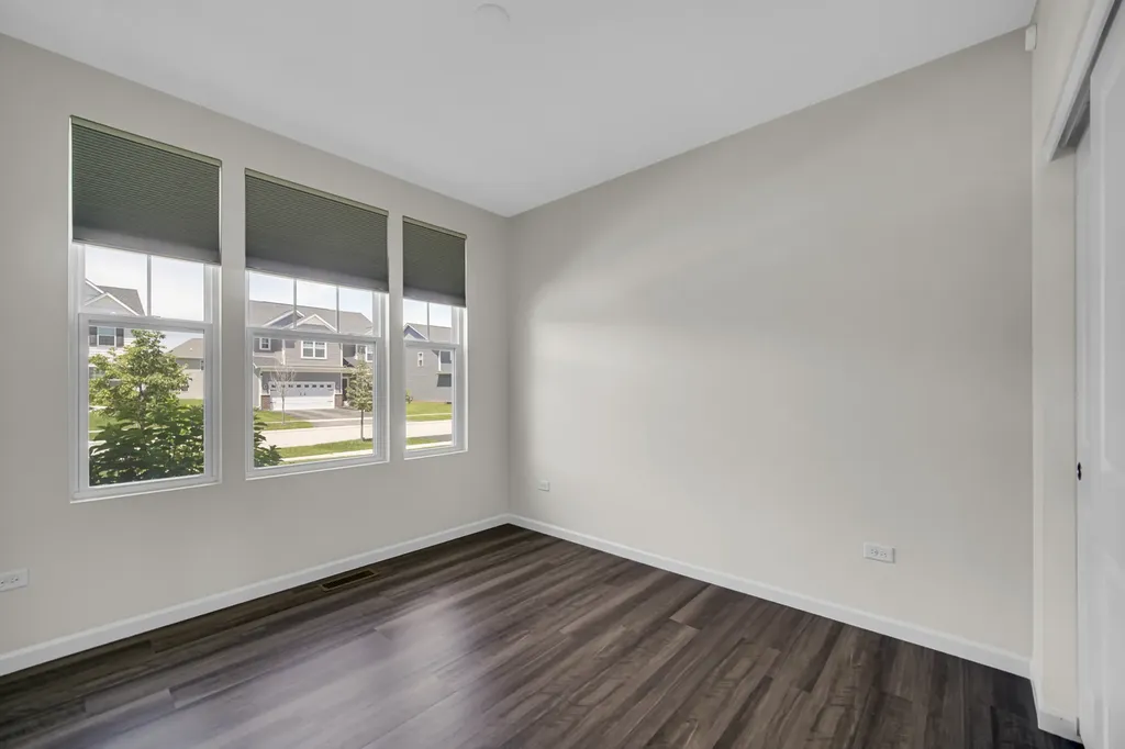 2080 Bent Grass Way Bolingbrook IL 60490