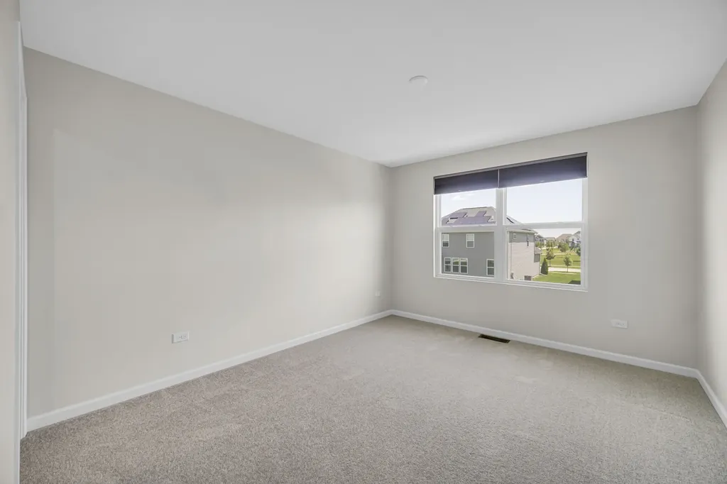 2080 Bent Grass Way Bolingbrook IL 60490
