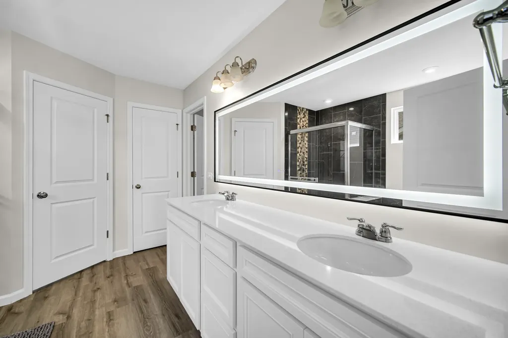 2080 Bent Grass Way Bolingbrook IL 60490