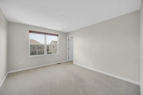 2080 Bent Grass Way Bolingbrook IL 60490