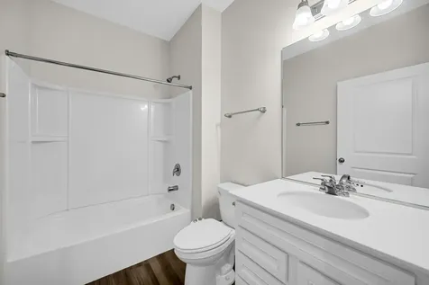 2080 Bent Grass Way Bolingbrook IL 60490