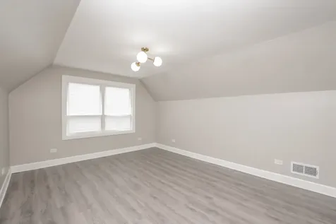 8314 South Calumet Avenue Chicago IL 60619