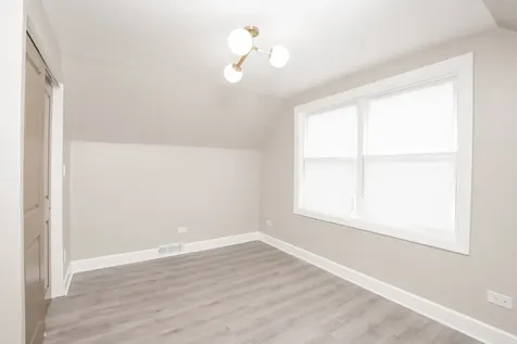 8314 South Calumet Avenue Chicago IL 60619