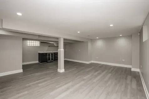 8314 South Calumet Avenue Chicago IL 60619