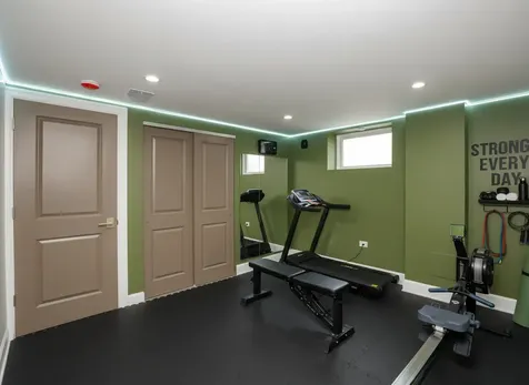 8314 South Calumet Avenue Chicago IL 60619