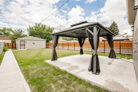 8314 South Calumet Avenue Chicago IL 60619