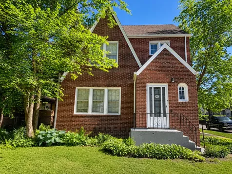 1527 Brookside Avenue Waukegan IL 60085