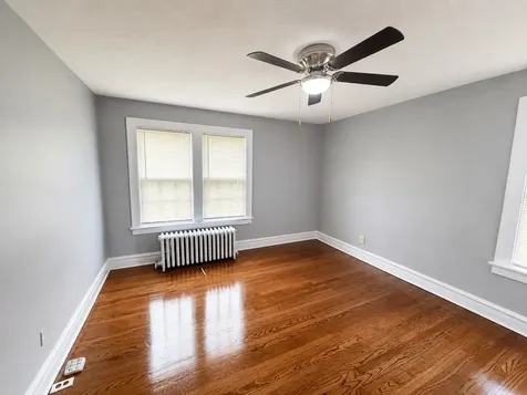 1527 Brookside Avenue Waukegan IL 60085