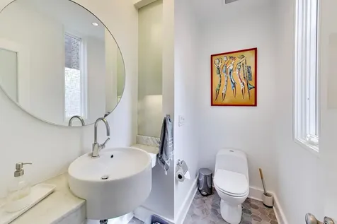 2010 West Bradley Place Chicago IL 60618