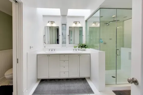 2010 West Bradley Place Chicago IL 60618
