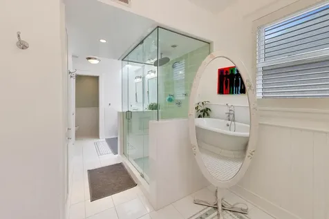 2010 West Bradley Place Chicago IL 60618