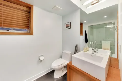 2010 West Bradley Place Chicago IL 60618