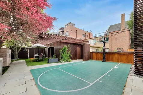 2010 West Bradley Place Chicago IL 60618