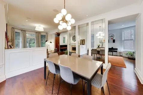 2010 West Bradley Place Chicago IL 60618