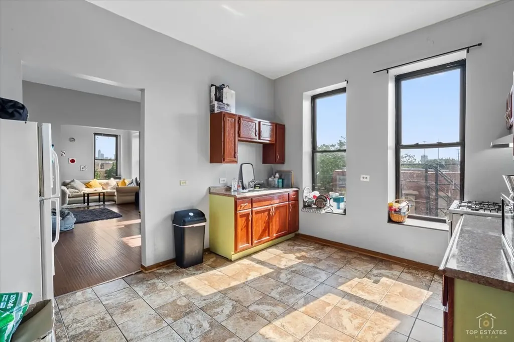 535 West 31st Street Chicago IL 60616