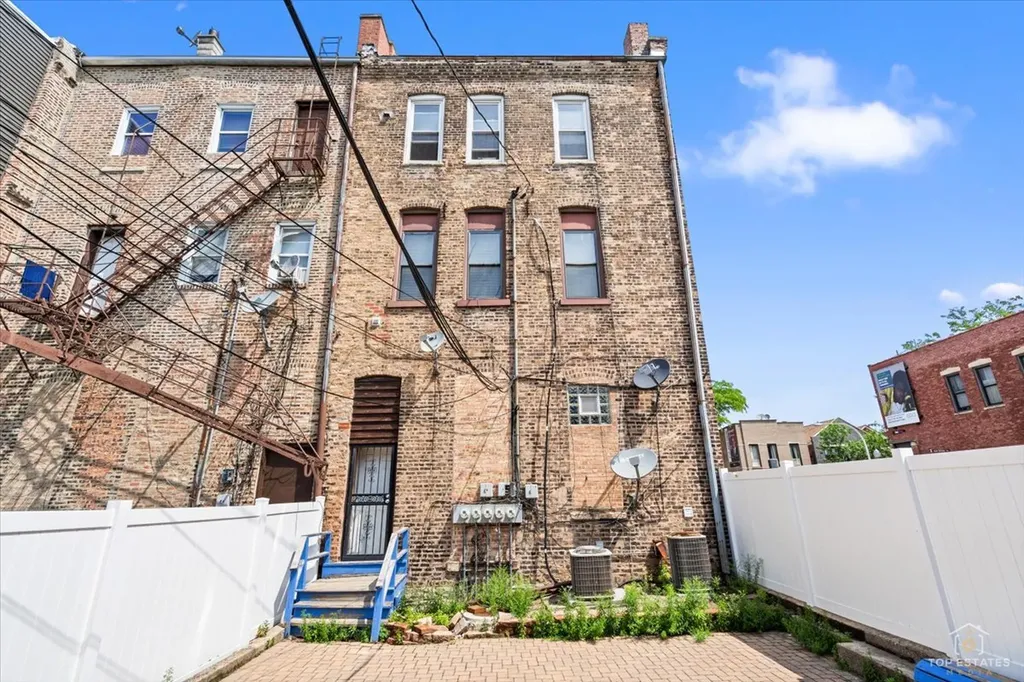 535 West 31st Street Chicago IL 60616