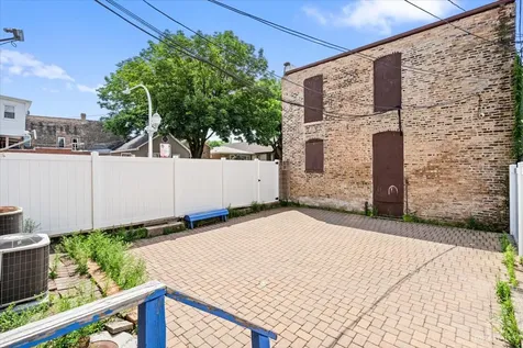 535 West 31st Street Chicago IL 60616