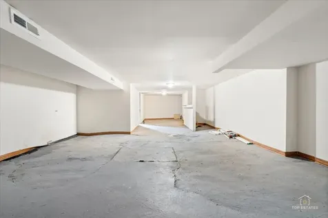 535 West 31st Street Chicago IL 60616