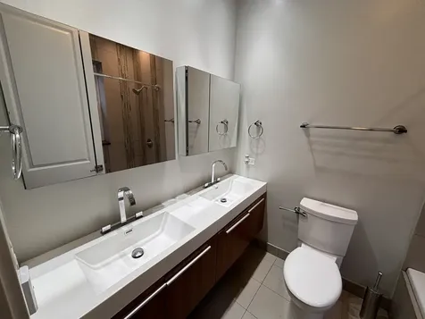 4003 South Calumet Avenue Chicago IL 60653