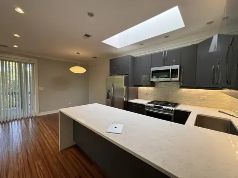 4003 South Calumet Avenue Chicago IL 60653