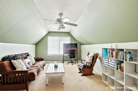 422 West Savoy Drive Round Lake IL 60073