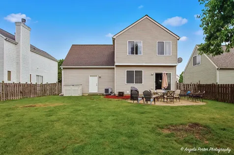 422 West Savoy Drive Round Lake IL 60073