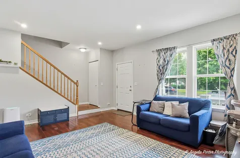 422 West Savoy Drive Round Lake IL 60073