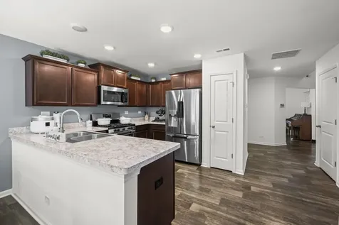 1125 Westlake Drive Cary IL 60013