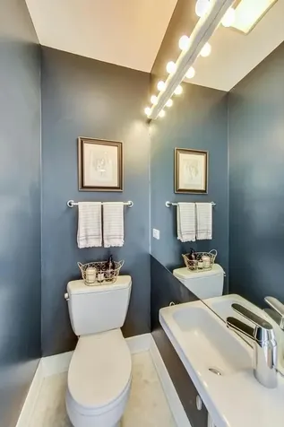 2101 North Hudson Avenue Chicago IL 60614