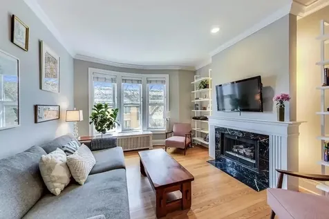 2101 North Hudson Avenue Chicago IL 60614