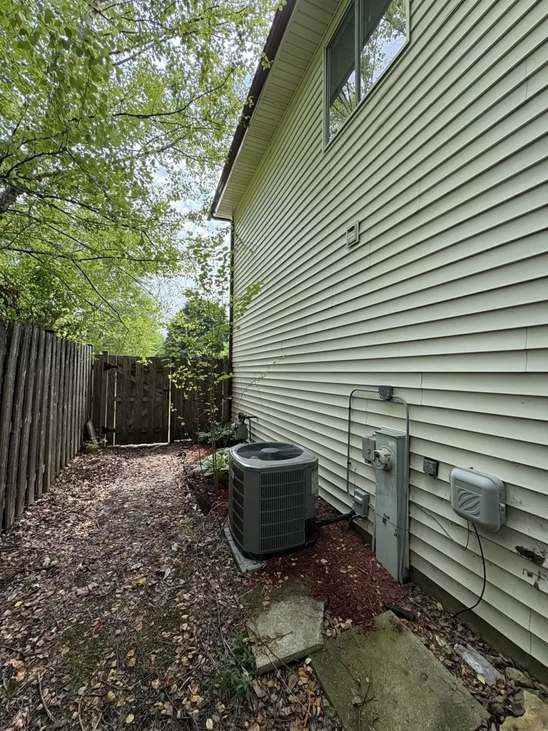 237 Aspen Drive Bolingbrook IL 60440