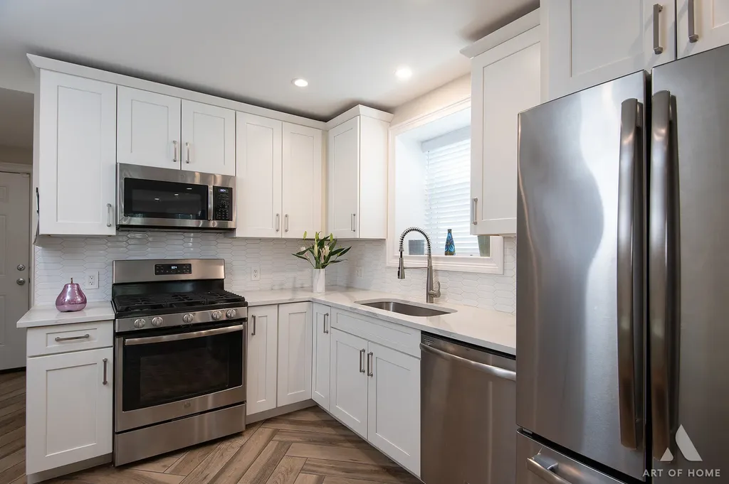 2821 North Springfield Avenue Chicago IL 60618