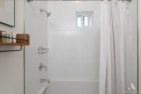 2821 North Springfield Avenue Chicago IL 60618