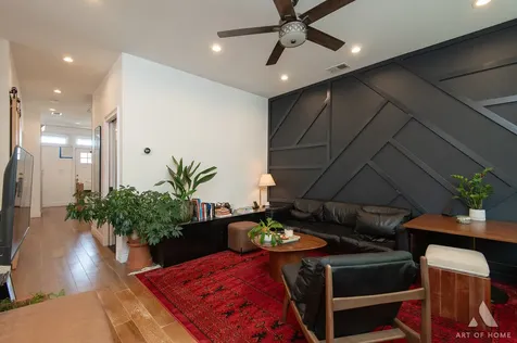 2821 North Springfield Avenue Chicago IL 60618