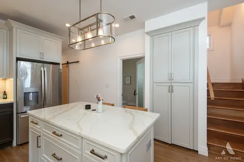 2821 North Springfield Avenue Chicago IL 60618