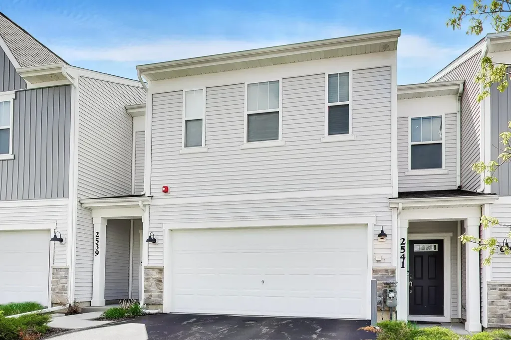 2539 Geranium Way Rolling Meadows IL 60008
