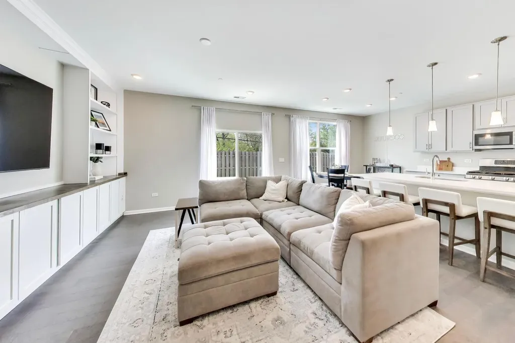 2539 Geranium Way Rolling Meadows IL 60008