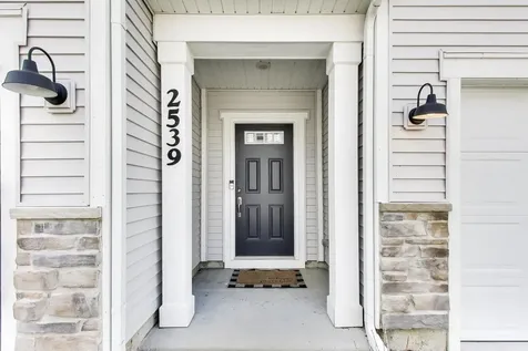 2539 Geranium Way Rolling Meadows IL 60008