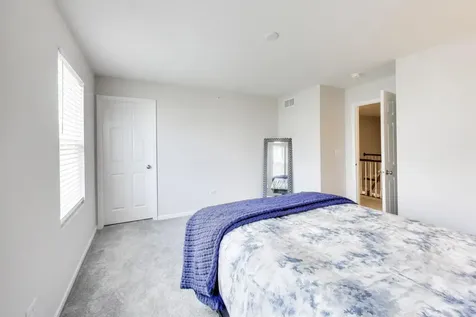 2539 Geranium Way Rolling Meadows IL 60008