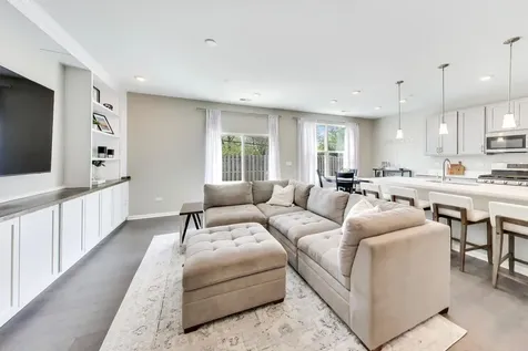 2539 Geranium Way Rolling Meadows IL 60008
