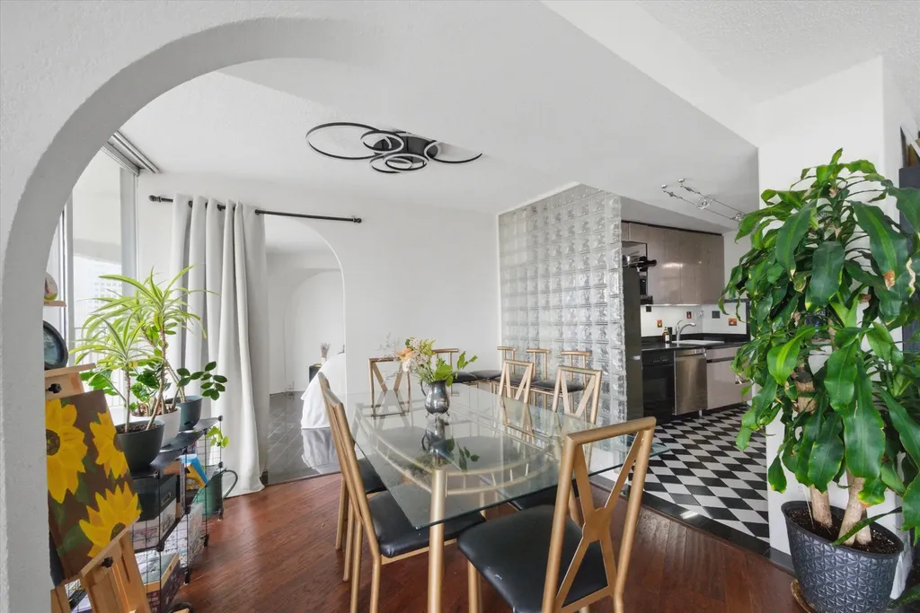 300 North State Street Chicago IL 60654