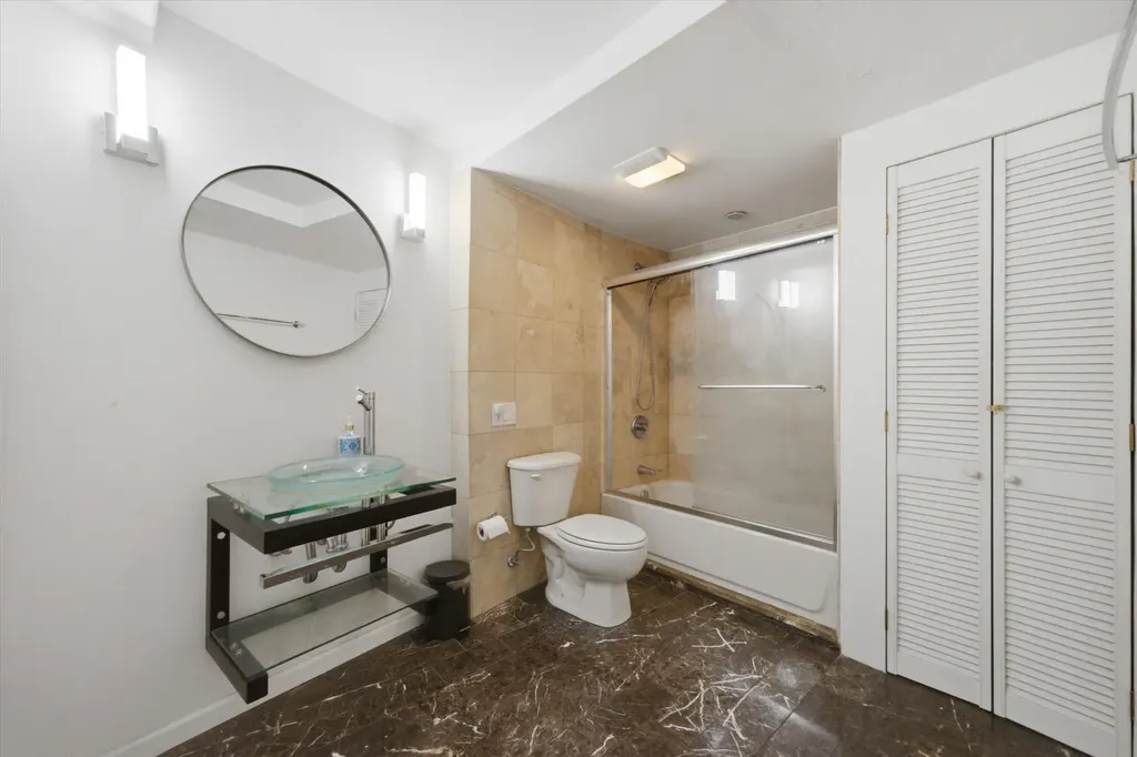 300 North State Street Chicago IL 60654