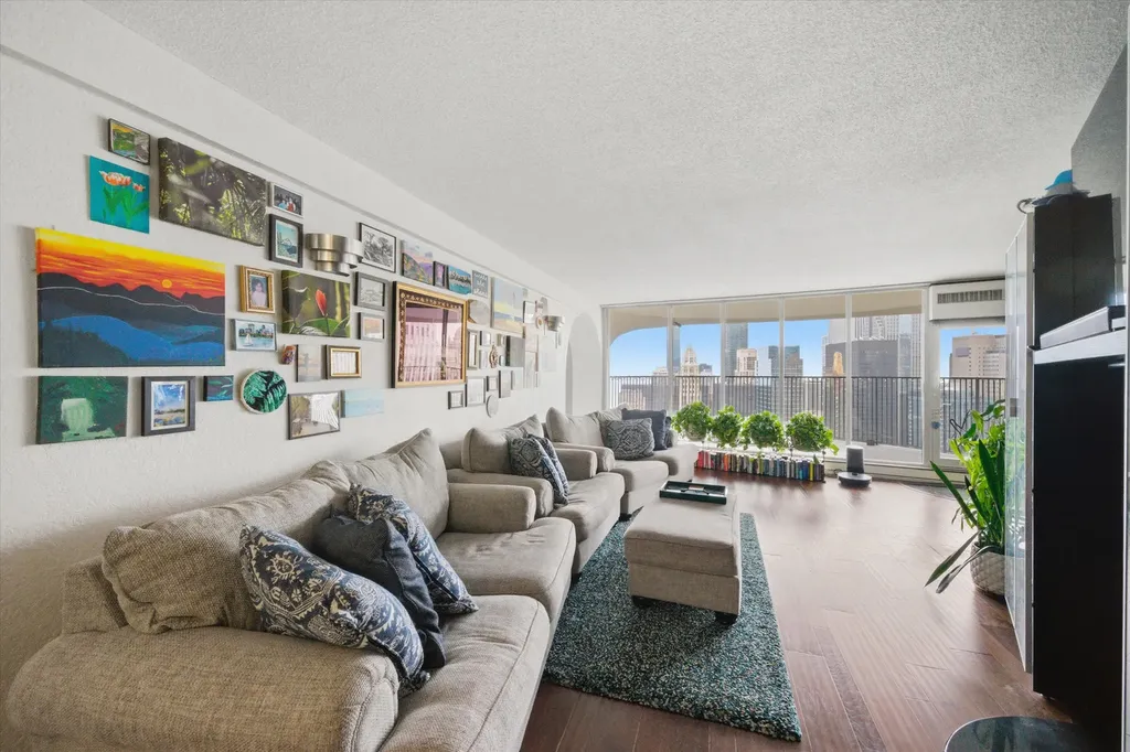 300 North State Street Chicago IL 60654