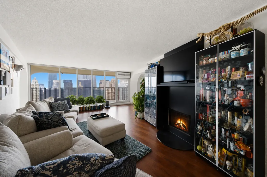 300 North State Street Chicago IL 60654