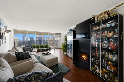 300 North State Street Chicago IL 60654