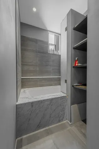 321 South Jefferson Street Chicago IL 60661