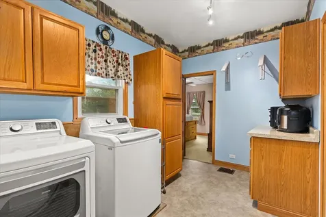 832 East Jefferson Street Morris IL 60450