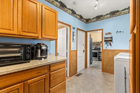 832 East Jefferson Street Morris IL 60450