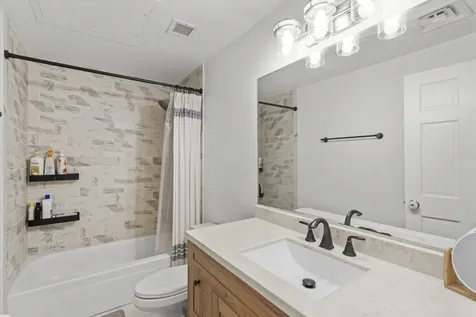 208 West Washington Street Chicago IL 60606